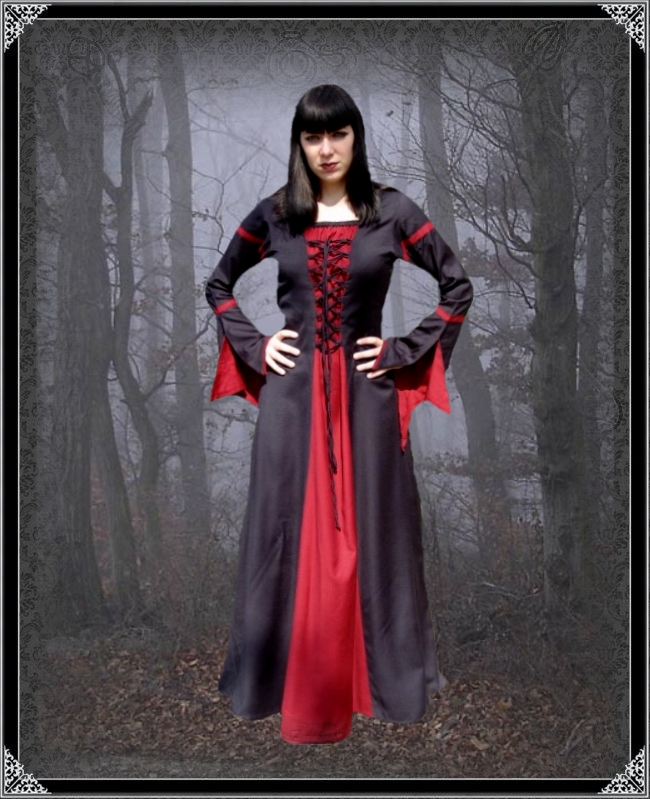 Vampire long gothic dress Beatrice Leonardo Carbone